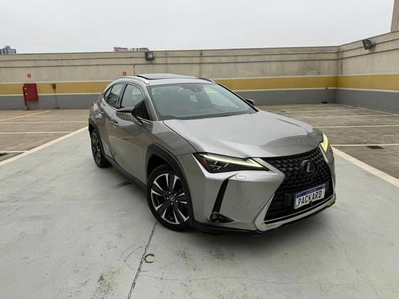 LEXUS UX 250h 2.0 VVT-I HYBRID DYNAMIC CVT LEXUS UX 250h 2.0 VVT-I HYBRID DYNAMIC CVT